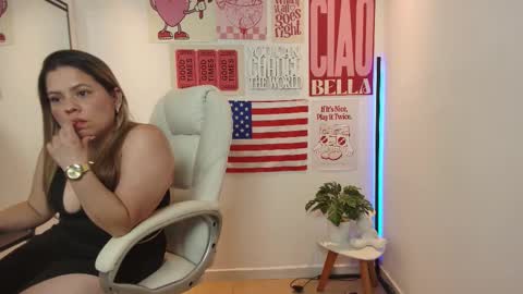 Snapshot of duullce69 chatting on 11, 11, 2025 Dulce online show from 11, 11, 2025