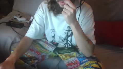 Snapshot of dv3nd3 chatting on 5, 11, 2025 dv3nd3 online show from 5, 11, 2025