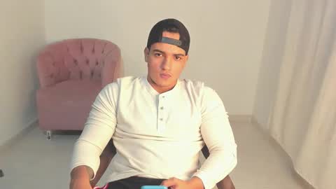 Snapshot of dwayne_esteven10 chatting on 12, 1, 2026 dwayne_esteven10 online show from 12, 1, 2026