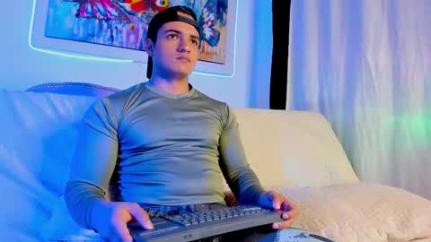 Snapshot of dwayne_esteven10 chatting on 8, 2, 2026 dwayne_esteven10 online show from 8, 2, 2026