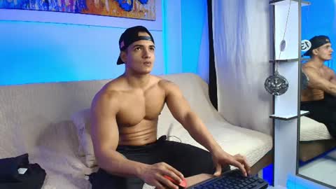 Snapshot of dwayne_esteven10 chatting on 18, 7, 2026 dwayne_esteven10 online show from 18, 7, 2026