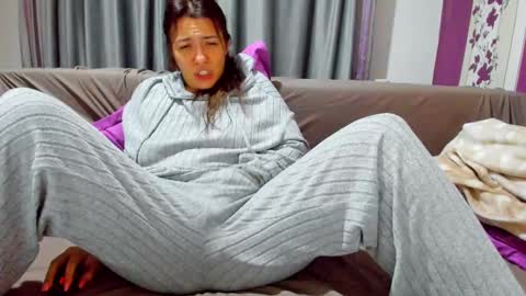 Snapshot of dyanakaylin chatting on 19, 2, 2025 dayana online show from 19, 2, 2025