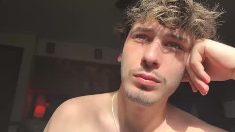 Dylan Daniel 7.8 online show from 18, 11, 2025