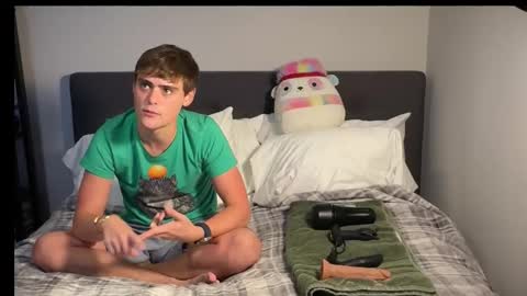 Snapshot of dylanfruits chatting on 27, 10, 2025 dylanfruits online show from 27, 10, 2025