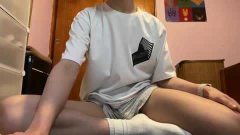 Snapshot of dylannewell chatting on 16, 9, 2025 dylannewell online show from 16, 9, 2025