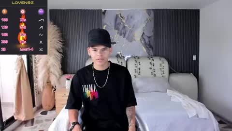 Snapshot of dylanroyce_ chatting on 17, 3, 2026 dylanroyce_ online show from 17, 3, 2026