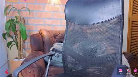 Snapshot of dylanstonne1 chatting on 6, 3, 2026 D Y L A N online show from 6, 3, 2026