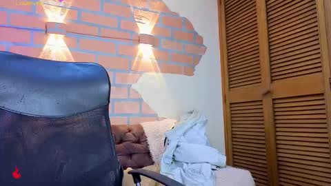 Snapshot of dylanstonne1 chatting on 7, 3, 2026 D Y L A N online show from 7, 3, 2026