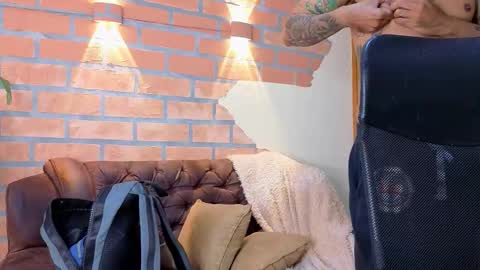 Snapshot of dylanstonne1 chatting on 9, 3, 2026 D Y L A N online show from 9, 3, 2026