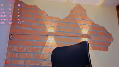 Snapshot of dylanstonne1 chatting on 29, 3, 2026 D Y L A N online show from 29, 3, 2026