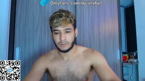 Snapshot of dylanxfun chatting on 10, 10, 2025 dylanxfun online show from 10, 10, 2025
