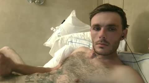 Snapshot of dylp400 chatting on 5, 1, 2025 dylp400 online show from 5, 1, 2025