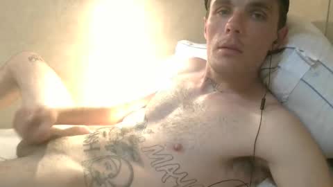 Snapshot of dylp400 chatting on 29, 1, 2025 dylp400 online show from 29, 1, 2025