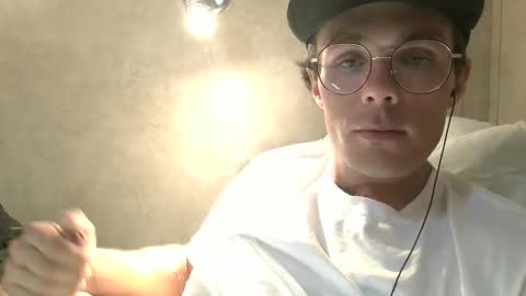 Snapshot of dylp400 chatting on 28, 2, 2025 dylp400 online show from 28, 2, 2025