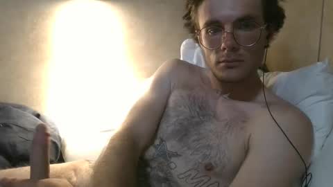 Snapshot of dylp400 chatting on 4, 3, 2025 dylp400 online show from 4, 3, 2025