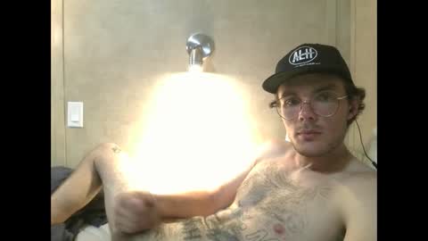 Snapshot of dylp400 chatting on 10, 3, 2025 dylp400 online show from 10, 3, 2025