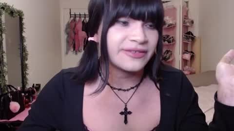 Ella online show from 10, 7, 2026
