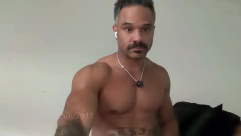 Snapshot of e13ven11 chatting on 11, 9, 2025 Formally known as Virus of Life online show from 11, 9, 2025