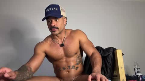 Snapshot of e13ven11 chatting on 22, 9, 2025 Formally known as Virus of Life online show from 22, 9, 2025