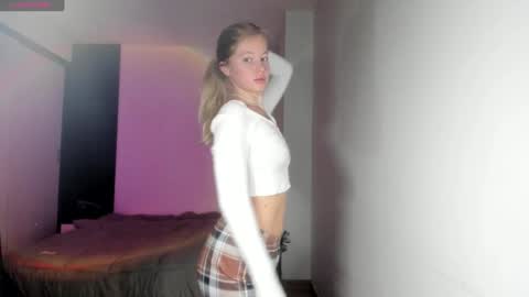 fansly - yourbestbaby online show from 26, 12, 2024