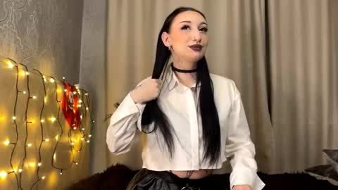 Easter online show from 11, 1, 2026