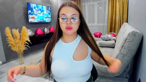 Snapshot of easternbeautyy chatting on 2, 3, 2025 easternbeautyy online show from 2, 3, 2025