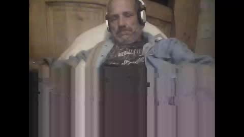 Snapshot of easye4015 chatting on 18, 1, 2025 Easye online show from 18, 1, 2025