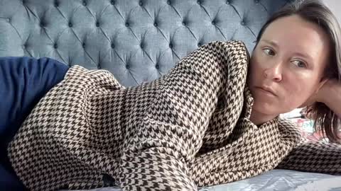 Snapshot of eatmypie69 chatting on 11, 9, 2025 Nadia Ferreira  online show from 11, 9, 2025