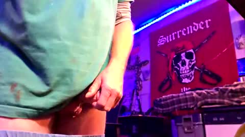 Snapshot of ebert1967 chatting on 19, 10, 2025 ebert1967 online show from 19, 10, 2025