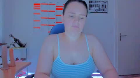 Snapshot of ebikon24 chatting on 22, 6, 2026 ebikon24 online show from 22, 6, 2026