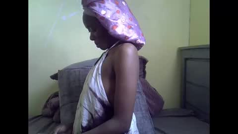 Snapshot of eboniana chatting on 11, 4, 2026 eboniana online show from 11, 4, 2026