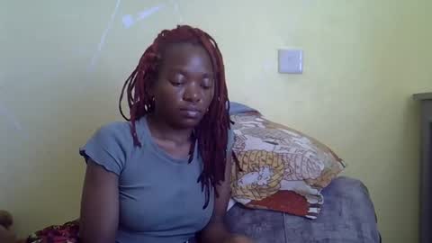 Snapshot of eboniana chatting on 8, 5, 2026 eboniana online show from 8, 5, 2026