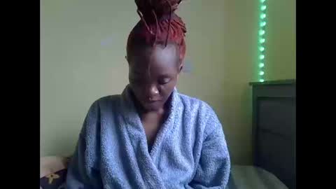 Snapshot of eboniana chatting on 12, 5, 2026 eboniana online show from 12, 5, 2026