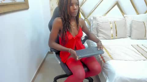 ebonnyshantall online show from 3, 6, 2026