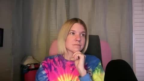 Snapshot of ebony8ivory chatting on 10, 4, 2026 americnbarbie online show from 10, 4, 2026