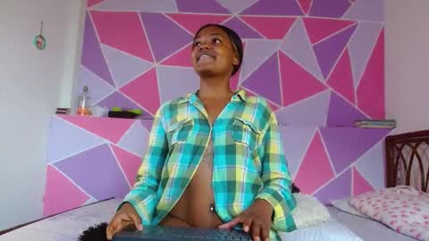 Snapshot of ebony_alika chatting on 13, 2, 2025 Alika Ashanti online show from 13, 2, 2025