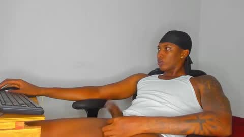 Snapshot of ebony_brandons chatting on 28, 2, 2025 Brandon online show from 28, 2, 2025