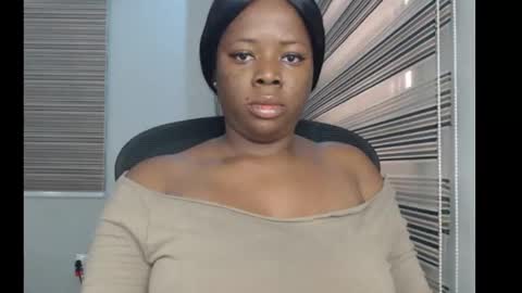 Snapshot of ebony_dripqueen chatting on 6, 10, 2025 Jessy online show from 6, 10, 2025
