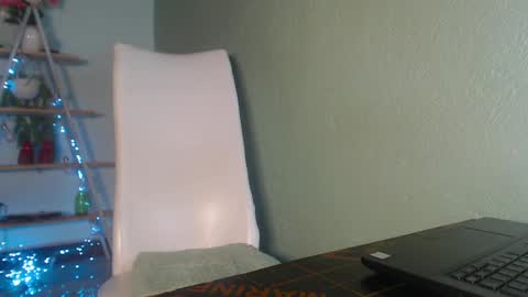 ebony ezel online show from 12, 2, 2025