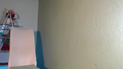 ebony ezel online show from 26, 2, 2025