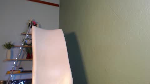 ebony ezel online show from 7, 3, 2025