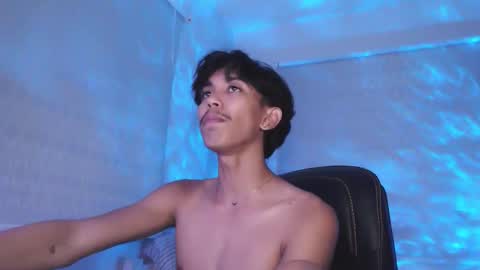 ebony_fuckboy online show from 21, 10, 2025