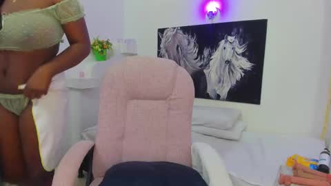 Snapshot of ebony_katterin chatting on 11, 3, 2025 ebony_katterin online show from 11, 3, 2025