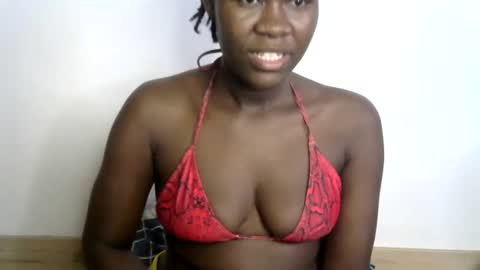 Snapshot of ebony_lynne chatting on 15, 6, 2026 ebony_lynne online show from 15, 6, 2026