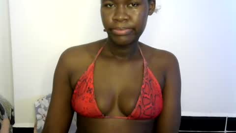 ebony_lynne online show from 15, 7, 2026