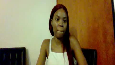 Snapshot of ebonydivaxx chatting on 5, 8, 2026 kimberley online show from 5, 8, 2026