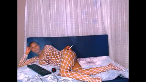 Snapshot of ebonyfirexx chatting on 9, 9, 2025 Life online show from 9, 9, 2025