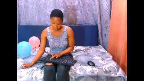 Snapshot of ebonyfirexx chatting on 19, 9, 2025 Life online show from 19, 9, 2025