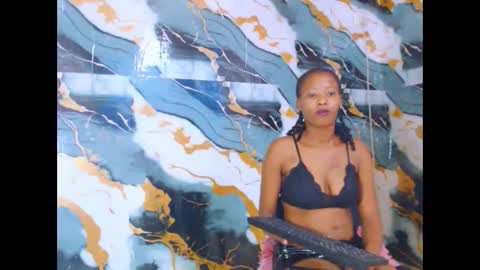 Snapshot of ebonyfirexx chatting on 25, 9, 2025 Life online show from 25, 9, 2025