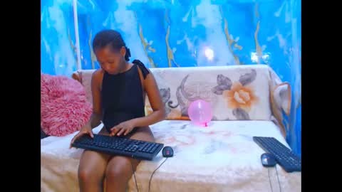 Snapshot of ebonyfirexx chatting on 26, 9, 2025 Life online show from 26, 9, 2025